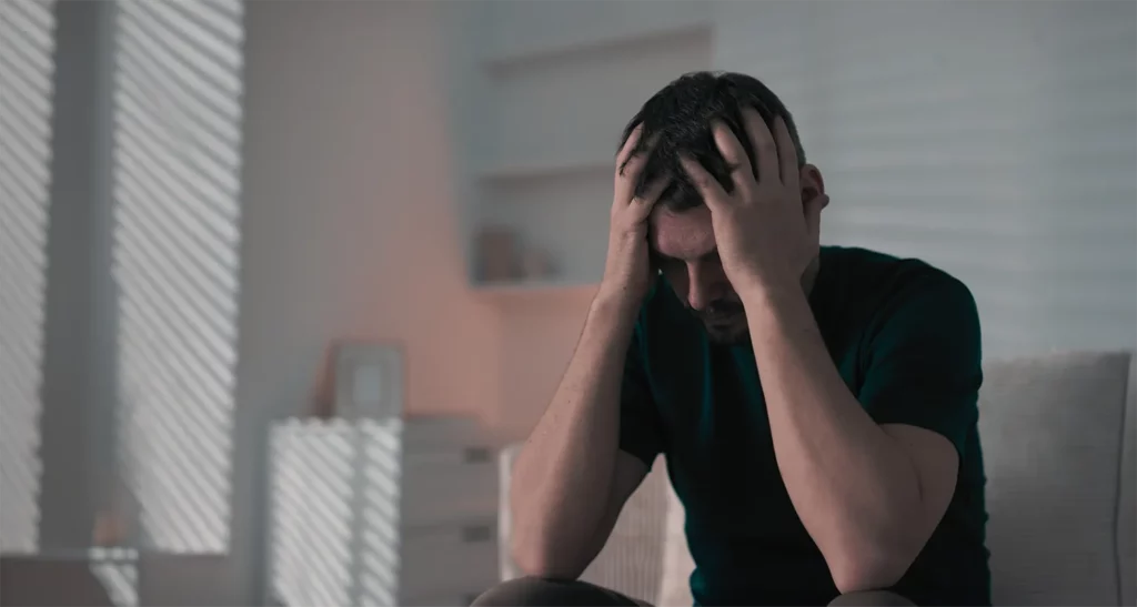 signes d'une mère toxique qui se victimise